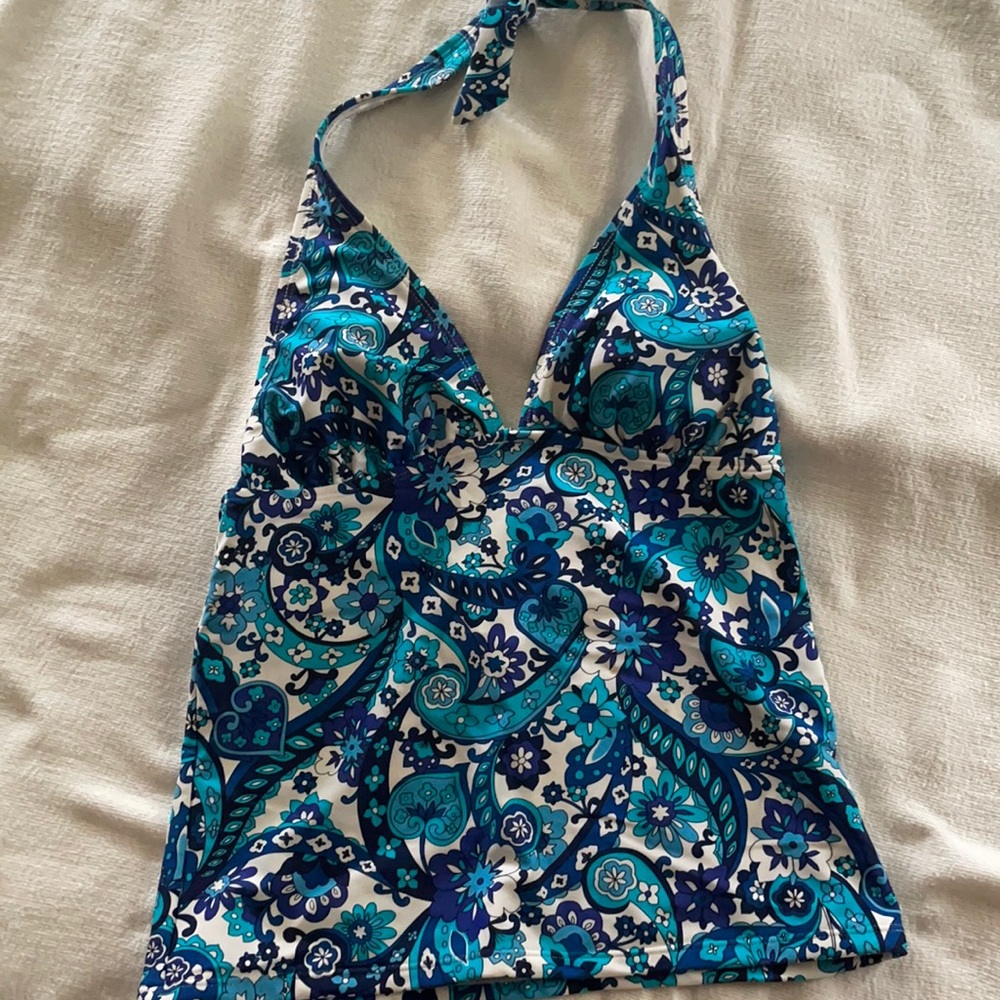 Old navy halter tankini top size small